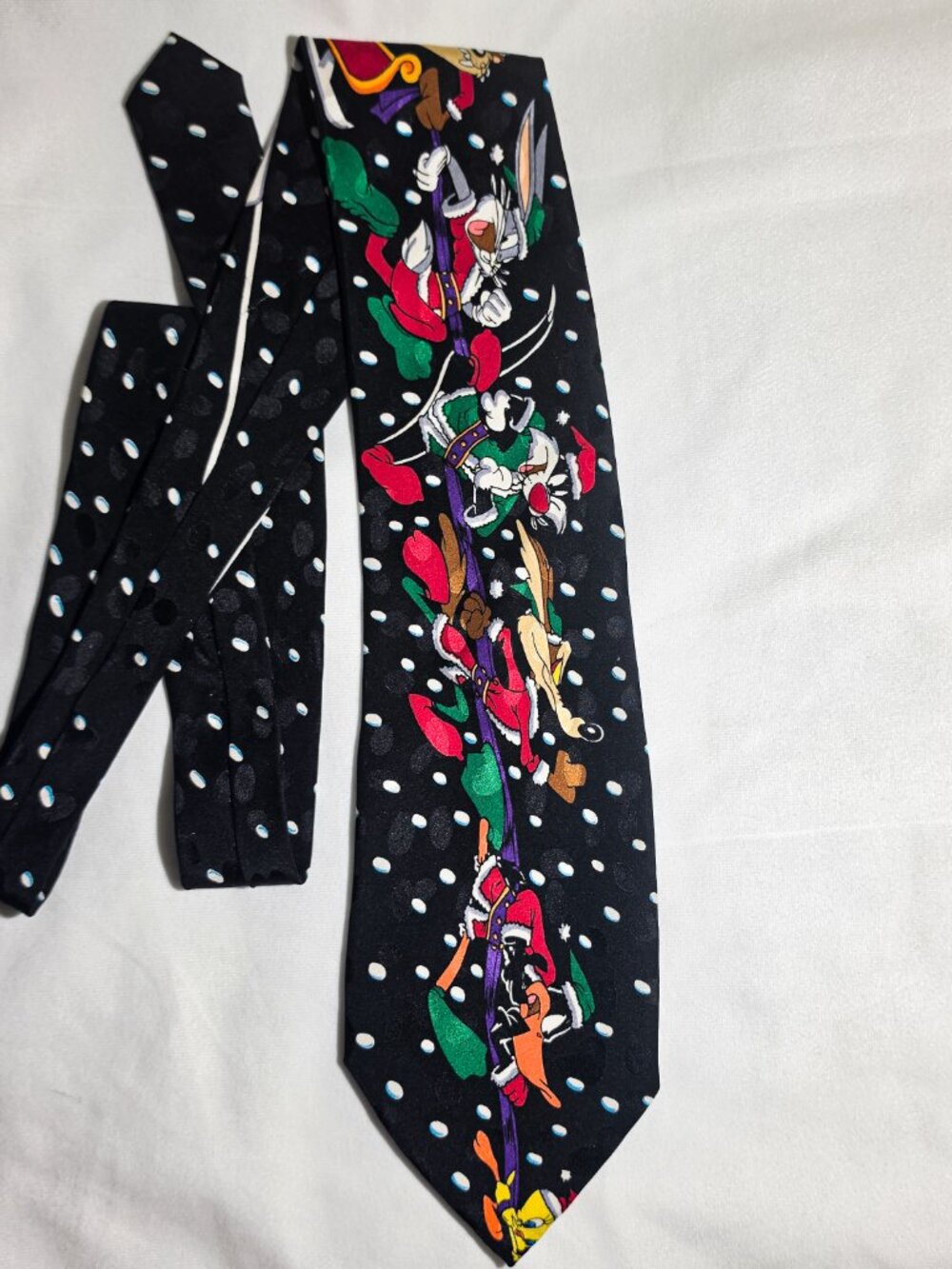 Vintage 90s Silk Looney Tunes Santa Taz Christmas Sleigh Ride Bugs & Daffy Tie